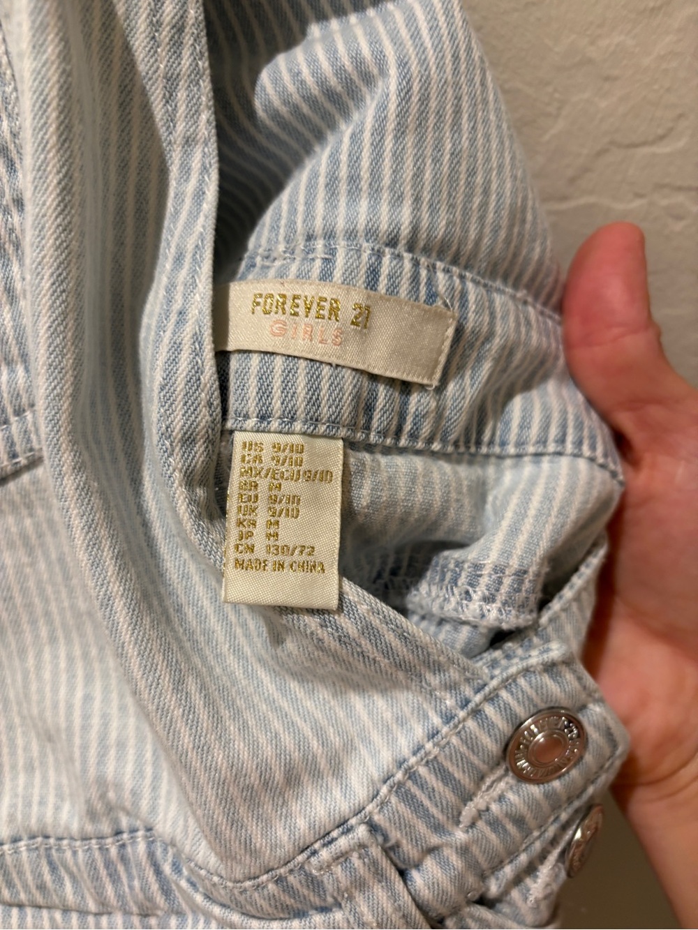 Forever 21 Kids Light Blue Pinstripe Denim Overall Dress 9/10 - Picture 4 of 4